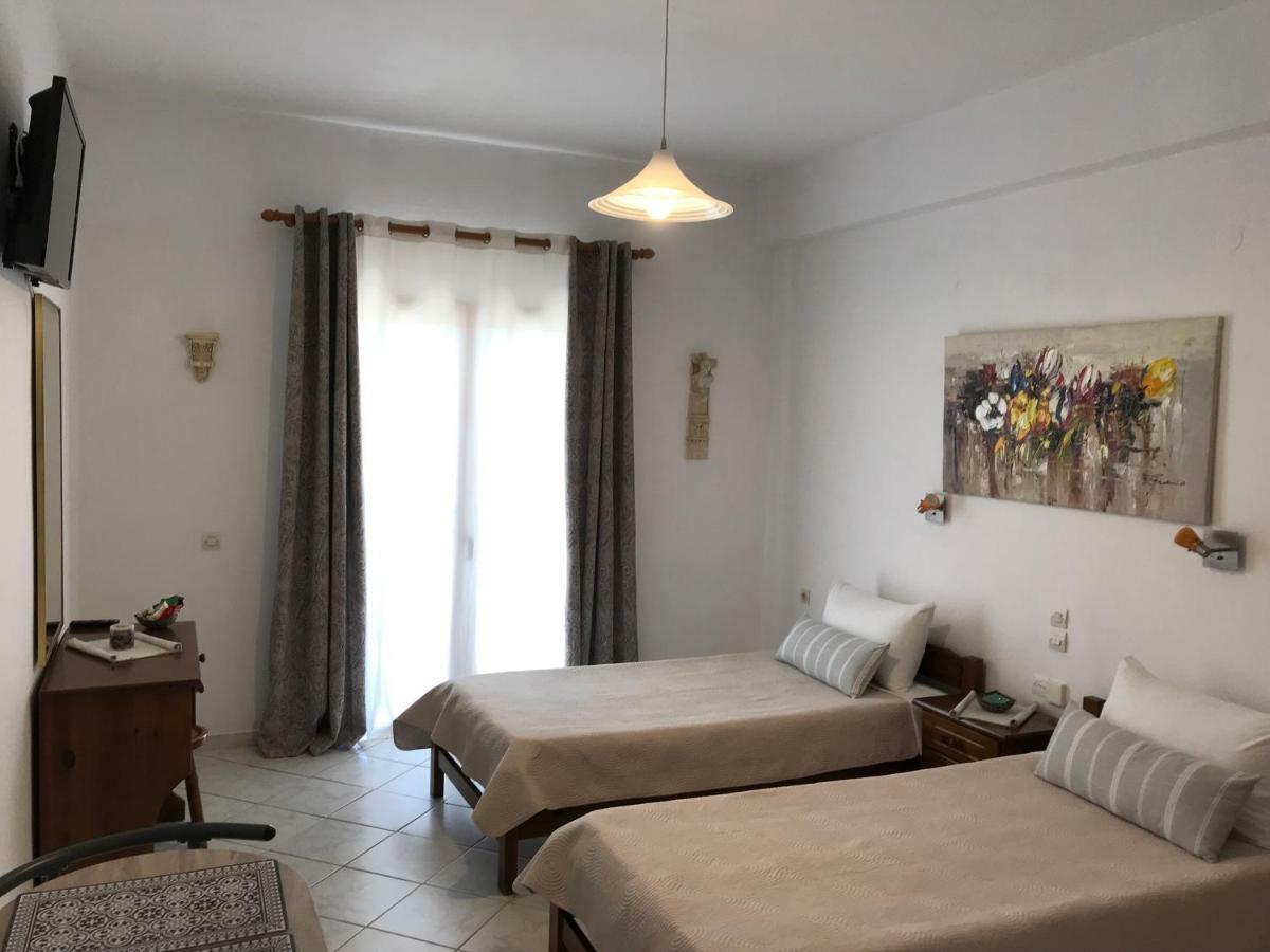 Floros Apartment *